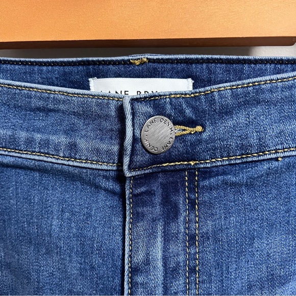 Lane Bryant Signature Fit Boyfriend Capri Jean Medium Wash Heart Pocket Size 20 - Picture 9 of 13